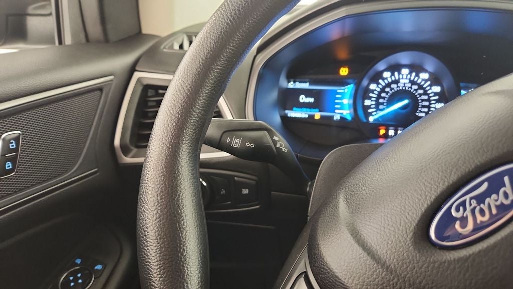 2023 Ford Edge SE