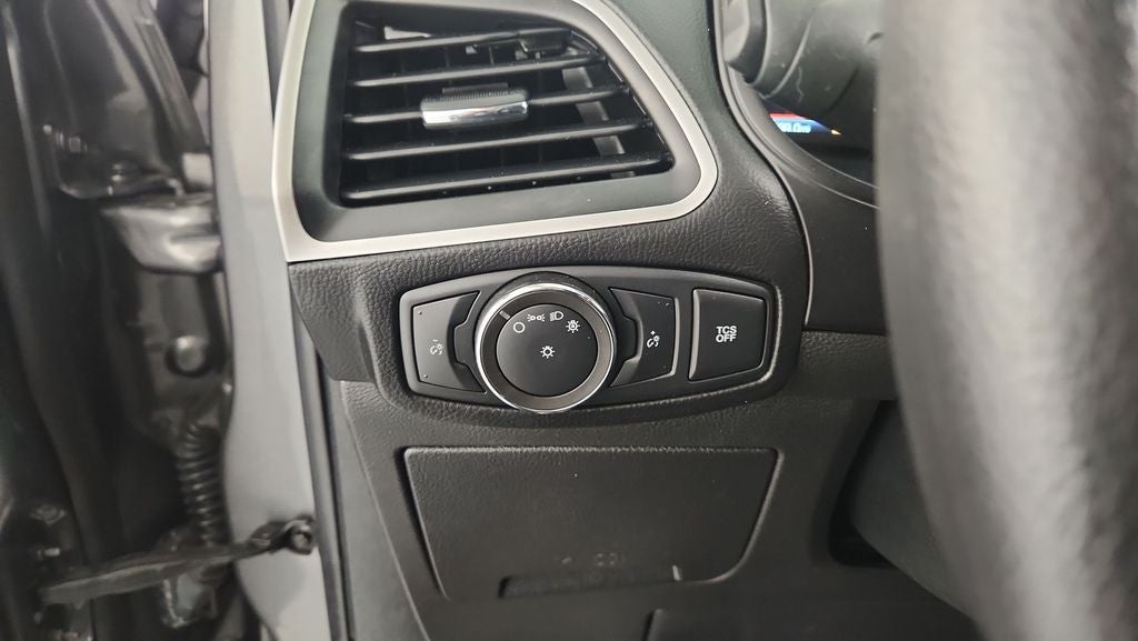 2023 Ford Edge SE