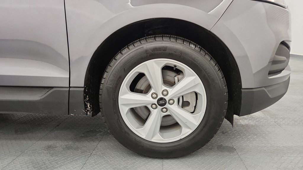 2023 Ford Edge SE