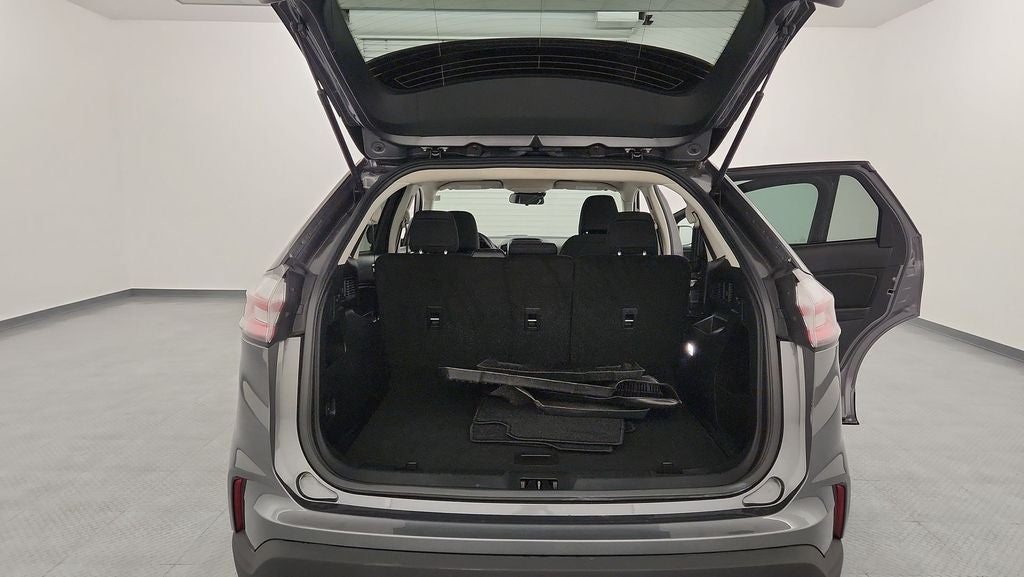 2023 Ford Edge SE