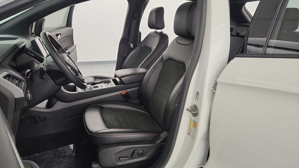 2022 Ford Edge ST Line