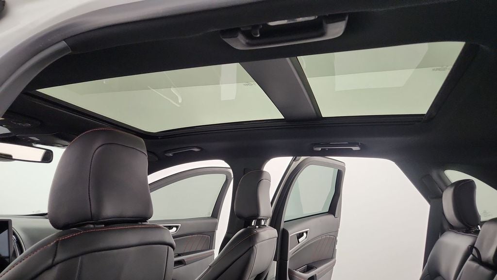 2022 Ford Edge ST Line