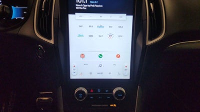 2022 Ford Edge ST Line