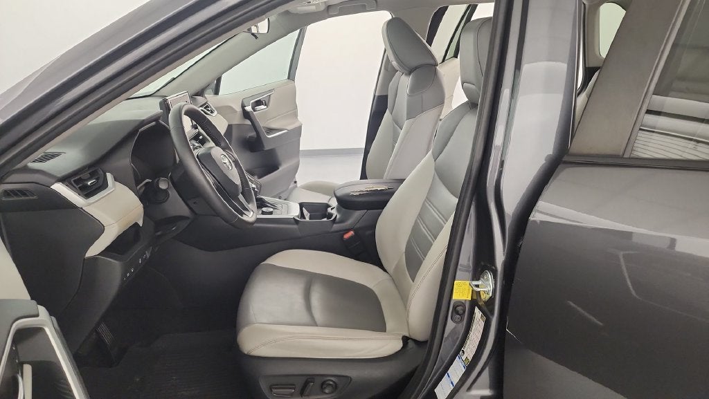 2021 Toyota RAV4 Hybrid XLE Premium