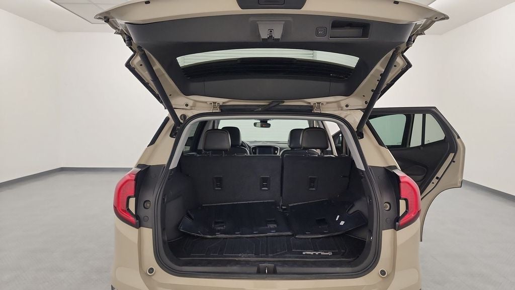 2022 GMC Terrain AT4