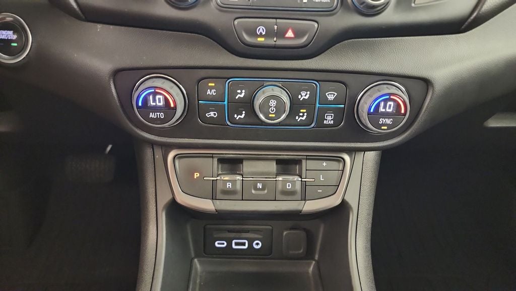 2022 GMC Terrain AT4