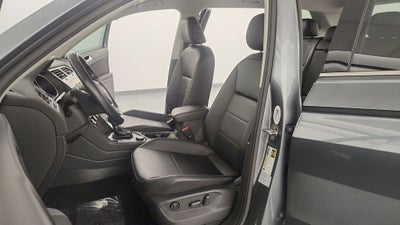 2018 Volkswagen Tiguan 2.0T SEL 4Motion