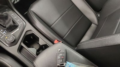 2018 Volkswagen Tiguan 2.0T SEL 4Motion