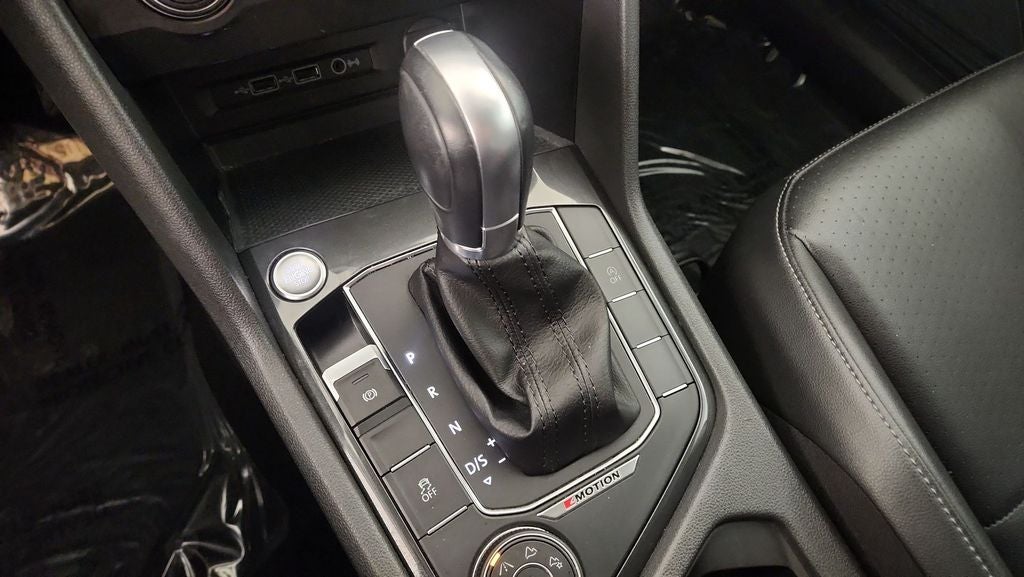 2018 Volkswagen Tiguan 2.0T SEL 4Motion
