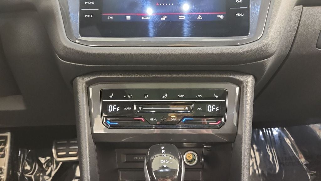 2022 Volkswagen Tiguan 2.0T SEL R-Line