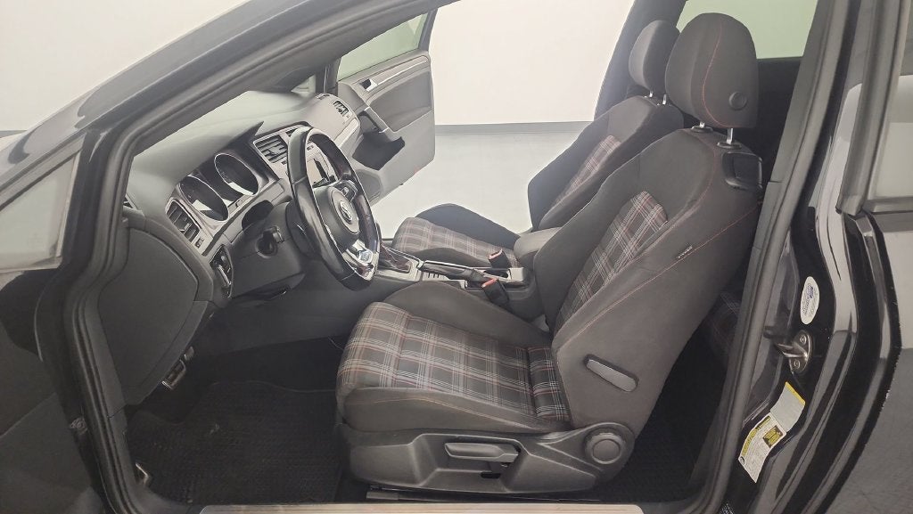 2015 Volkswagen Golf GTI 2.0T S