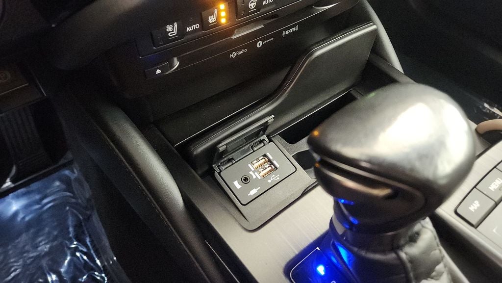 2022 Lexus ES 250