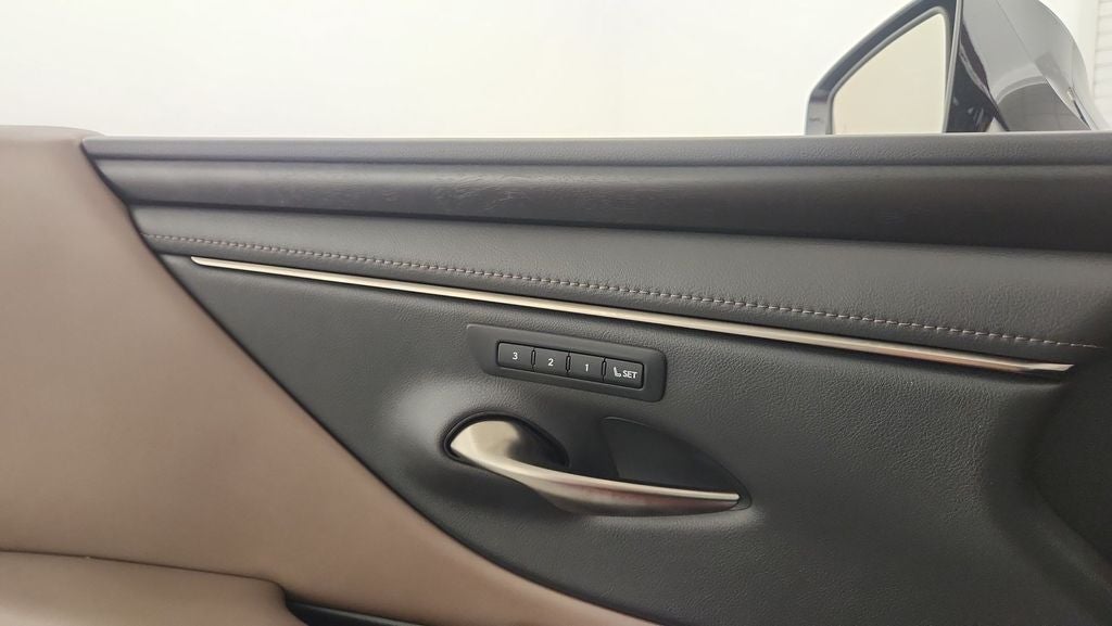 2022 Lexus ES 250