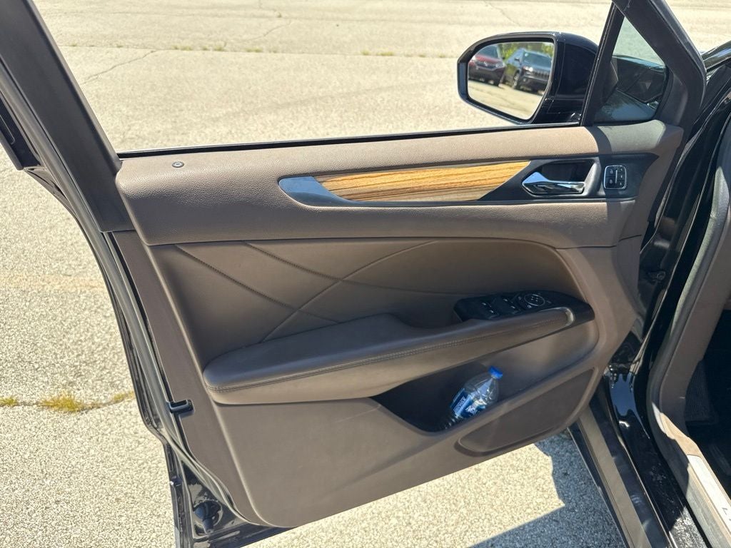 2015 Lincoln MKC Base