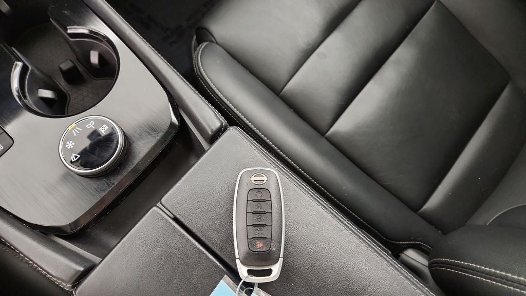 2023 Nissan Rogue SL SL