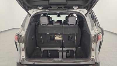 2021 Toyota Sienna XSE 7 Passenger