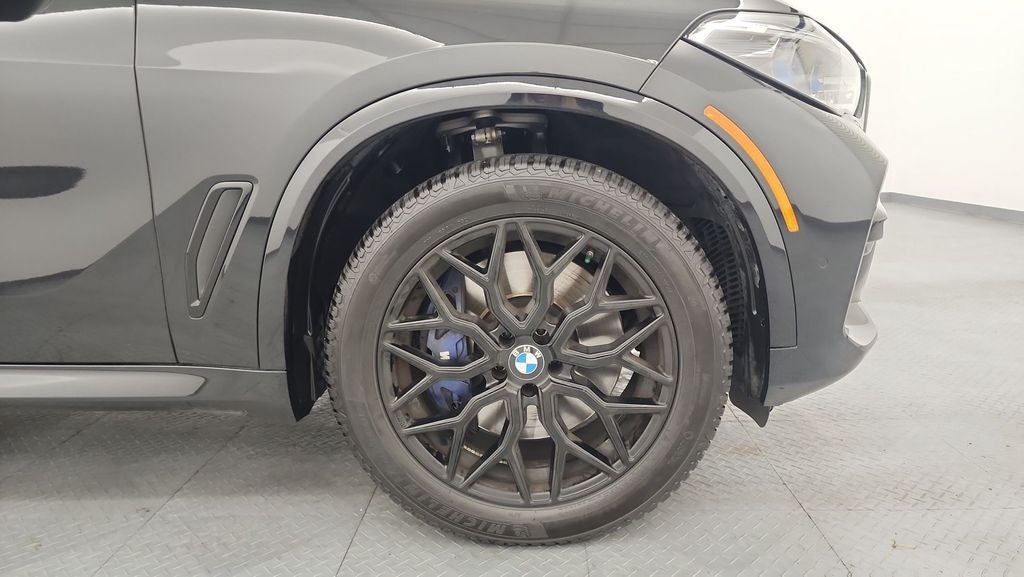 2022 BMW X5 M50i