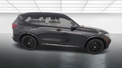 2022 BMW X5 M50i