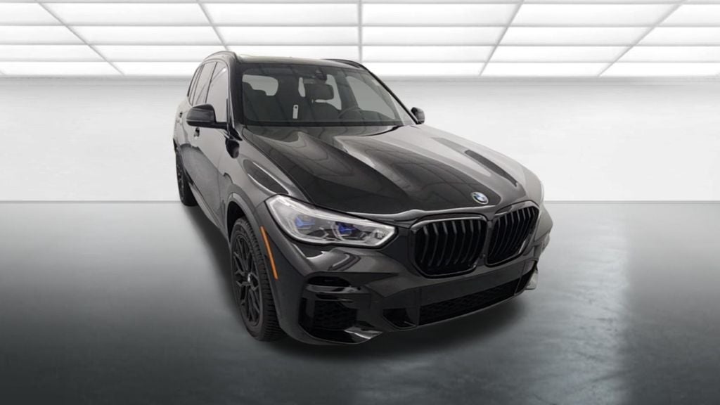 2022 BMW X5 M50i