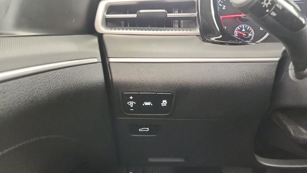 2023 Kia K5 LXS