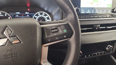 2023 Mitsubishi Outlander SE Special Edition