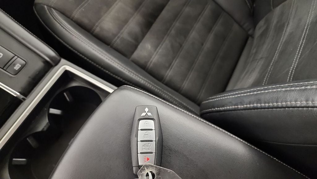 2023 Mitsubishi Outlander SE Special Edition
