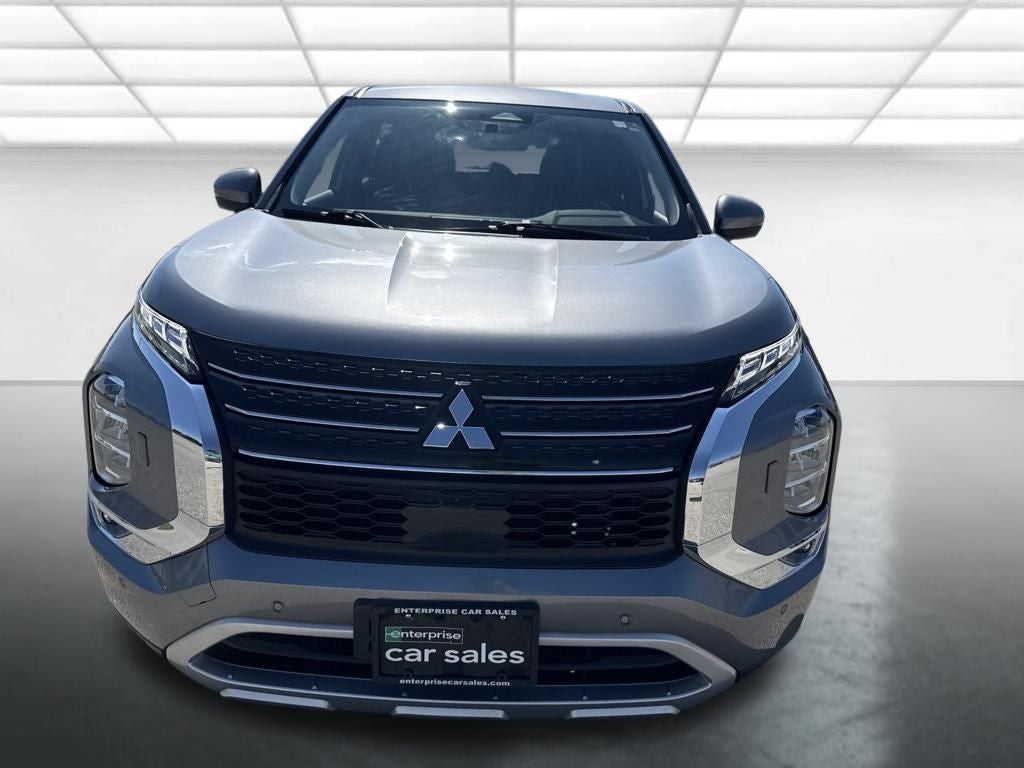 2023 Mitsubishi Outlander SE Special Edition