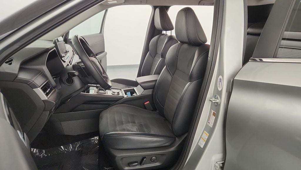 2024 Mitsubishi Outlander PHEV SE