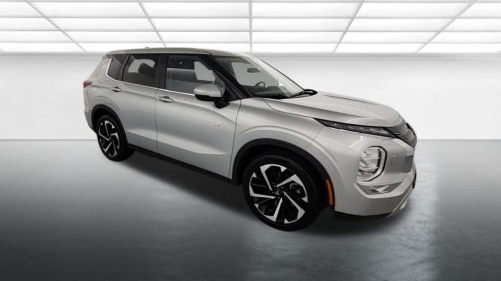 2024 Mitsubishi Outlander PHEV SE