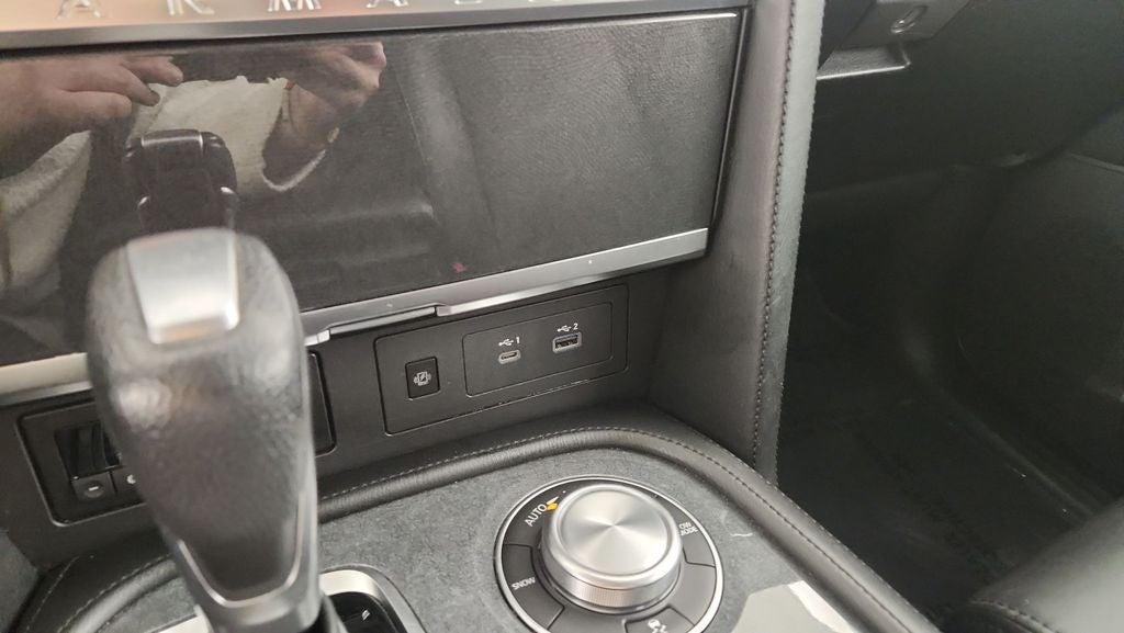 2023 Nissan Armada SV