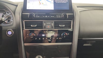 2024 INFINITI QX80 LUXE