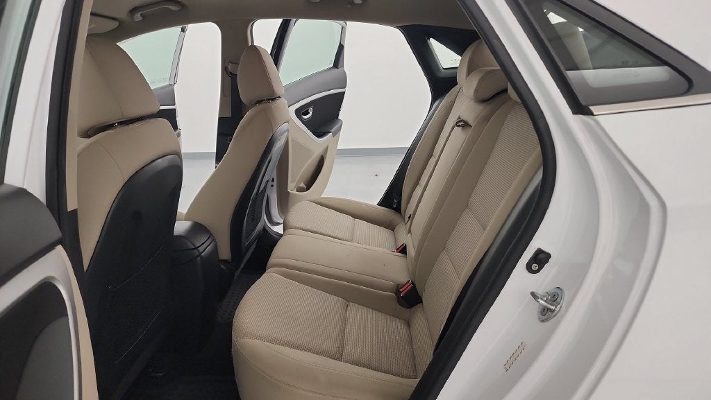 2016 Hyundai Elantra GT Base