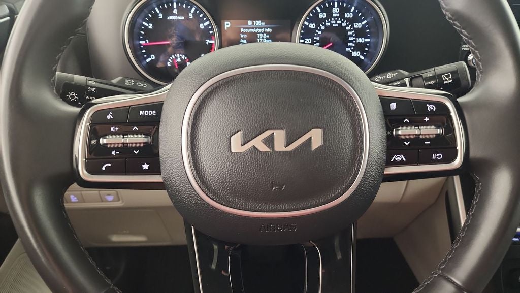 2024 Kia Carnival LX