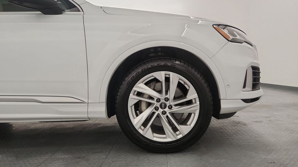 2023 Audi Q7 45 Premium Plus quattro
