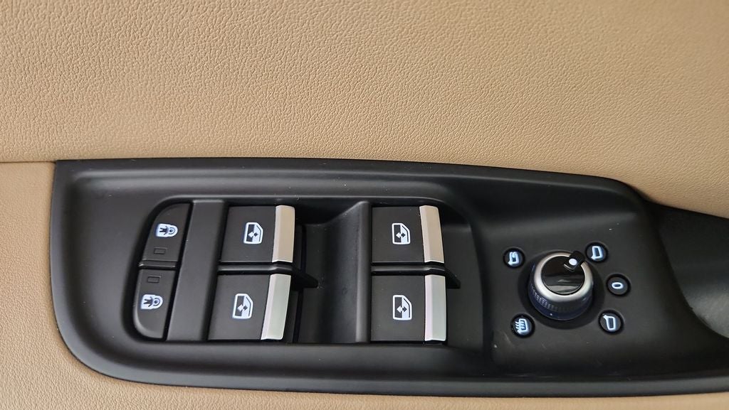 2023 Audi Q7 45 Premium Plus quattro