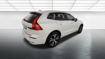 2022 Volvo XC60 B6 Inscription