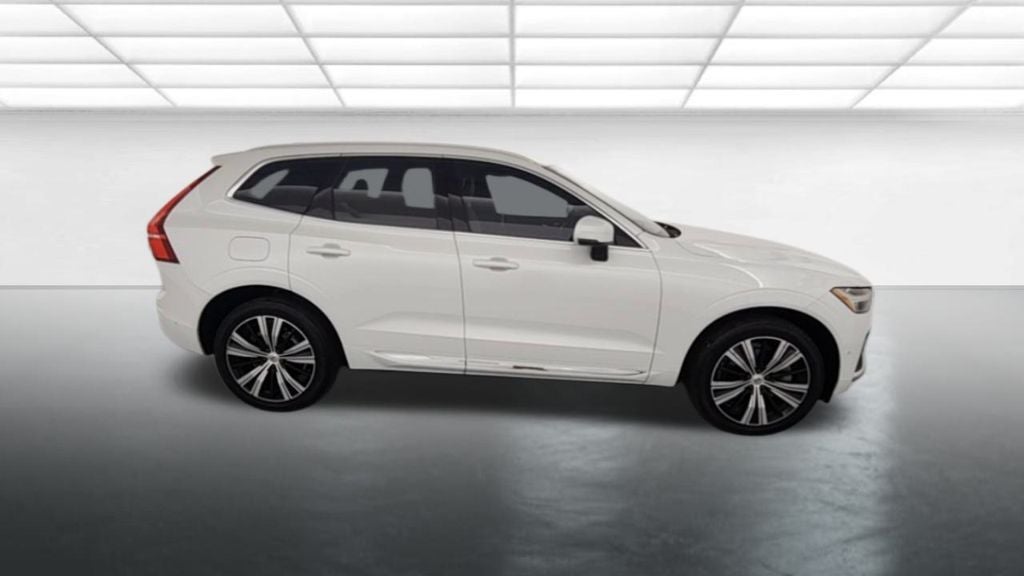 2022 Volvo XC60 B6 Inscription