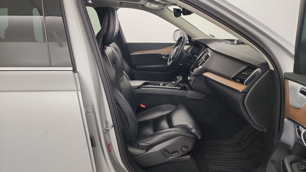 2018 Volvo XC90 T6 Inscription