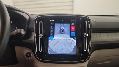 2024 Volvo XC40 B5 Plus Bright Theme