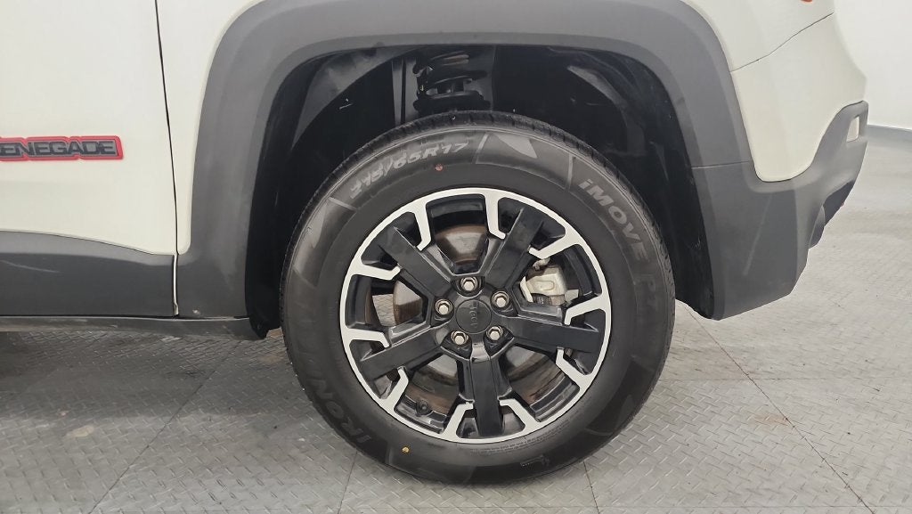 2023 Jeep Renegade Trailhawk