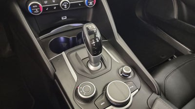 2017 Alfa Romeo Giulia Base