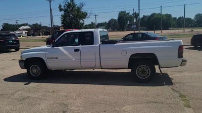 2001 Dodge RAM 2500 Base