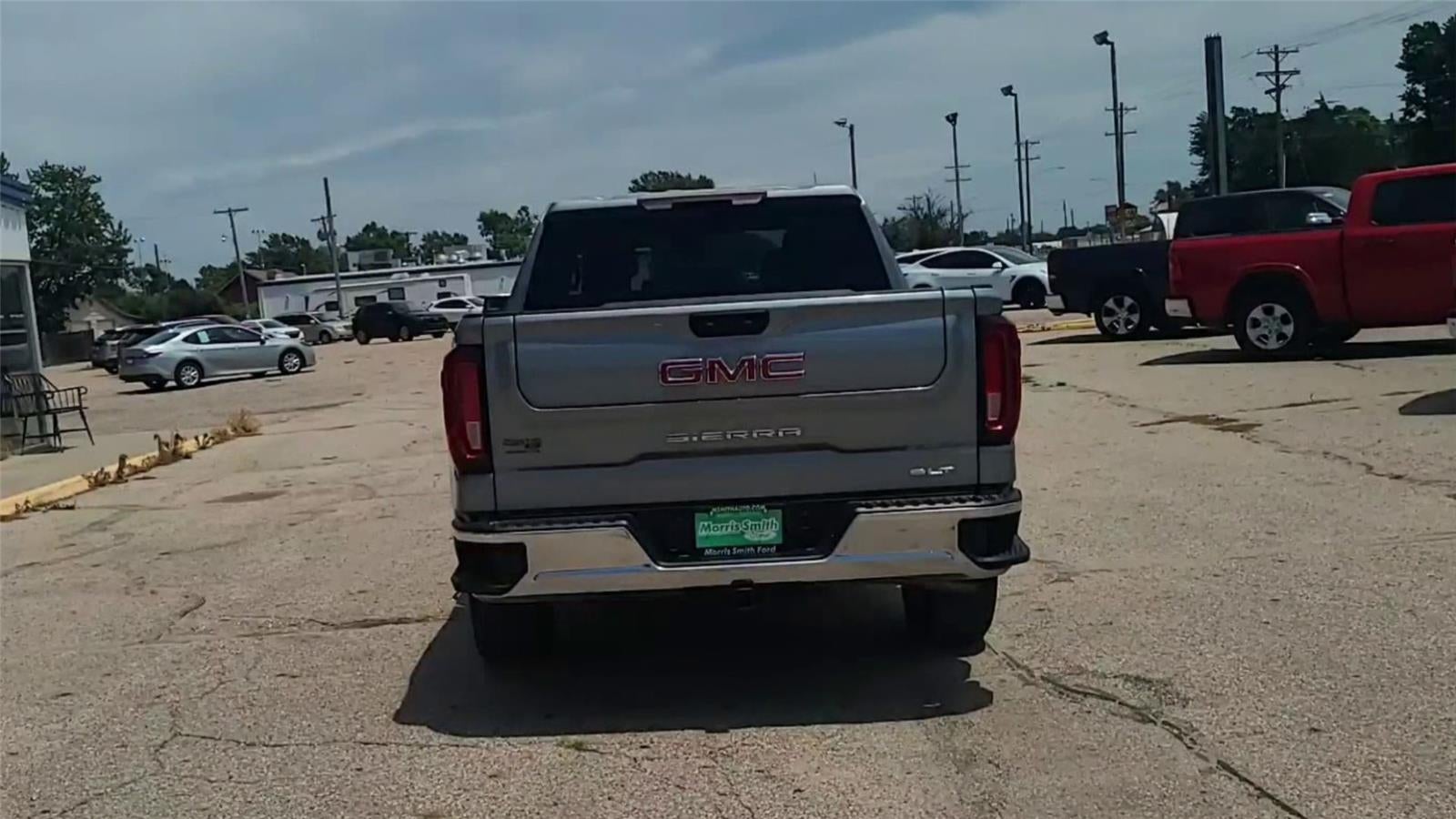 2025 GMC Sierra 1500 SLT