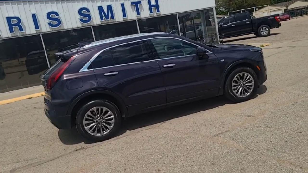 2024 Cadillac XT4 FWD Premium Luxury