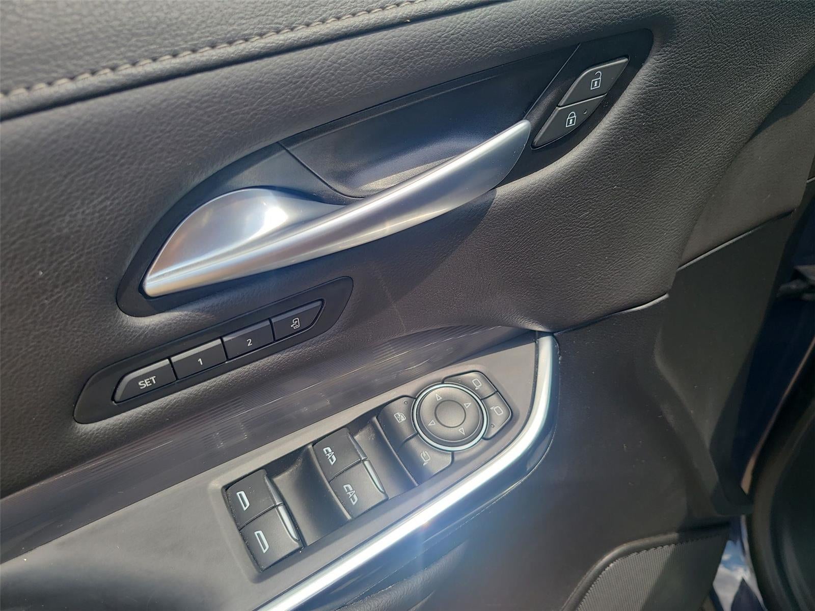 2024 Cadillac XT4 FWD Premium Luxury