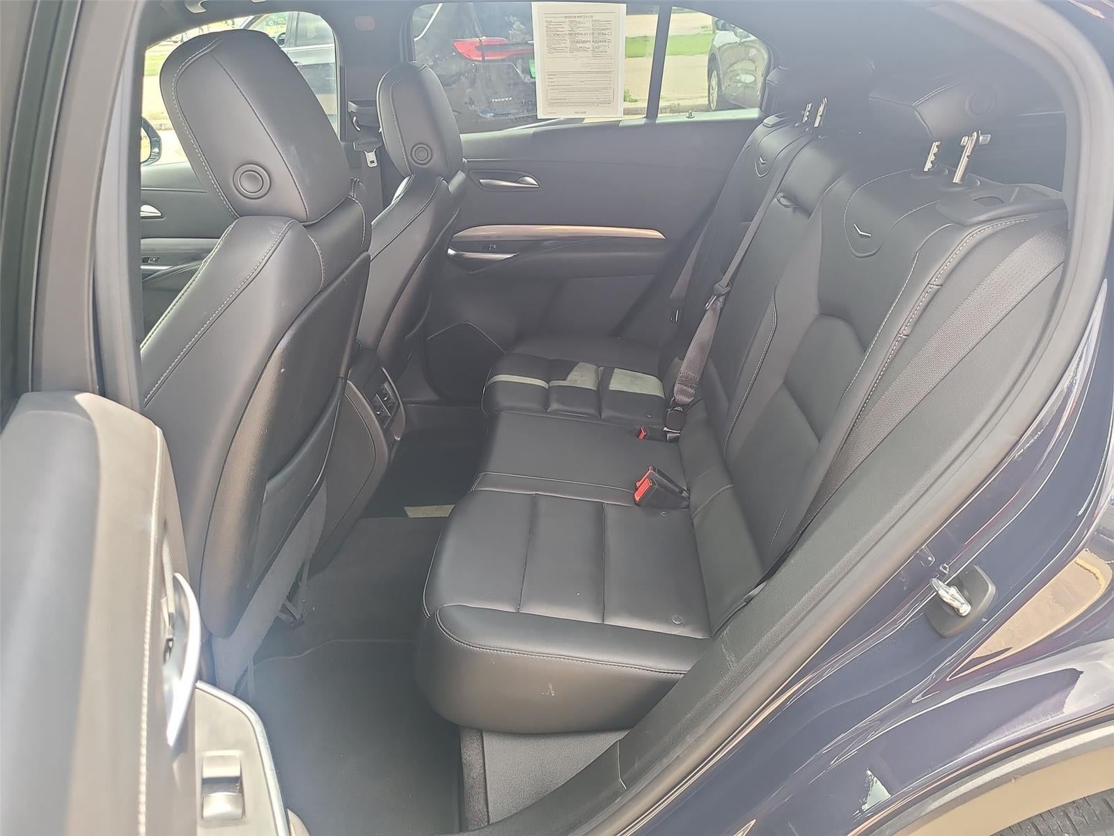 2024 Cadillac XT4 FWD Premium Luxury