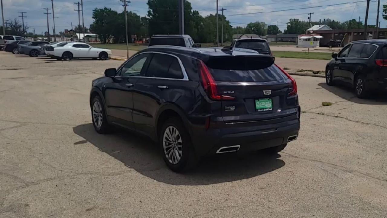 2024 Cadillac XT4 FWD Premium Luxury