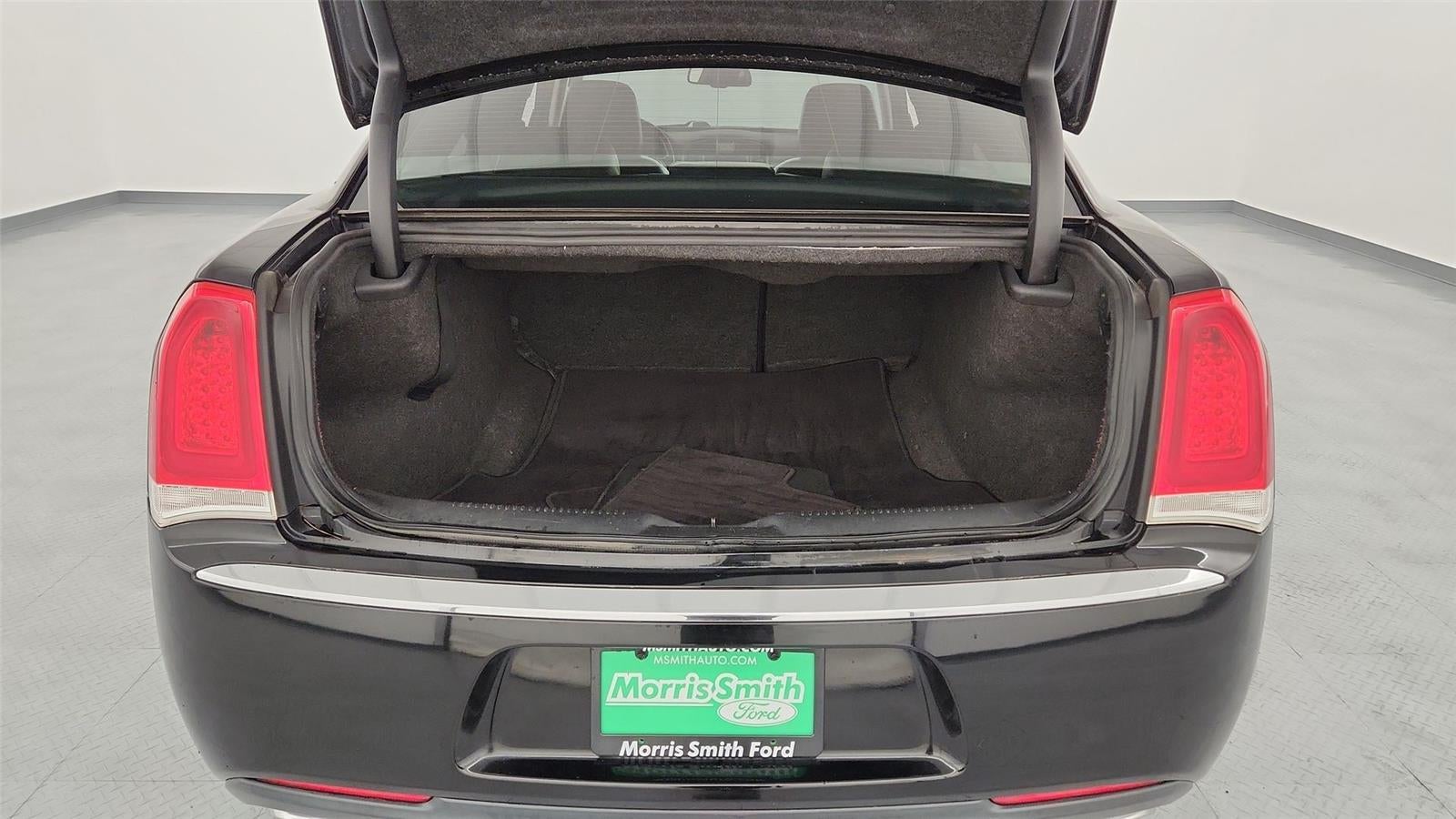 2017 Chrysler 300 300C