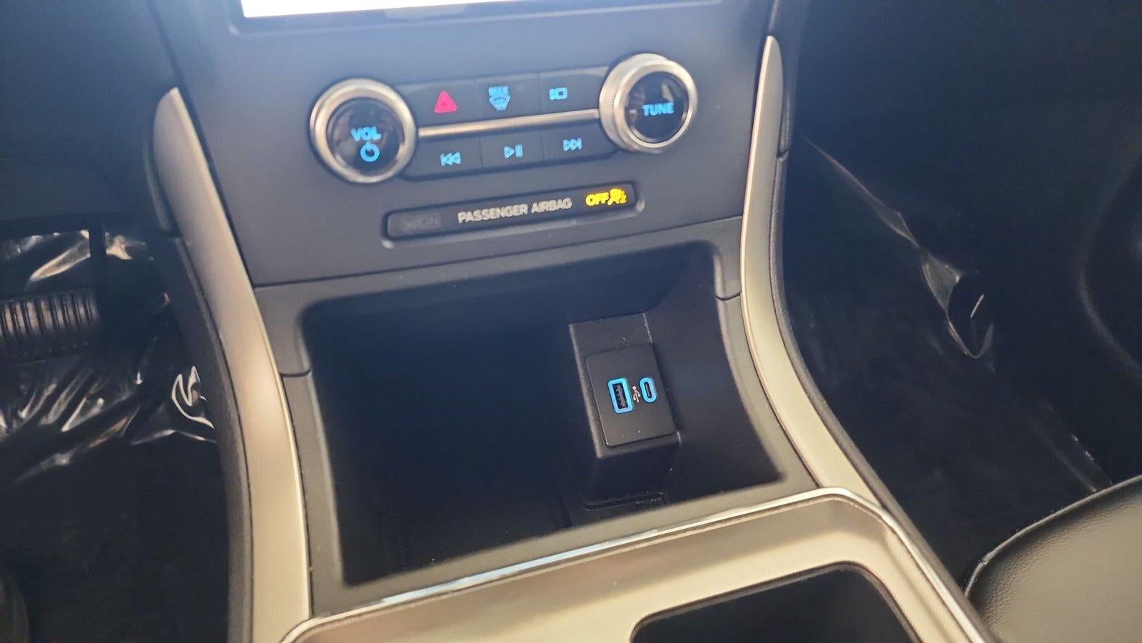 2022 Ford Edge SEL - Photo 23