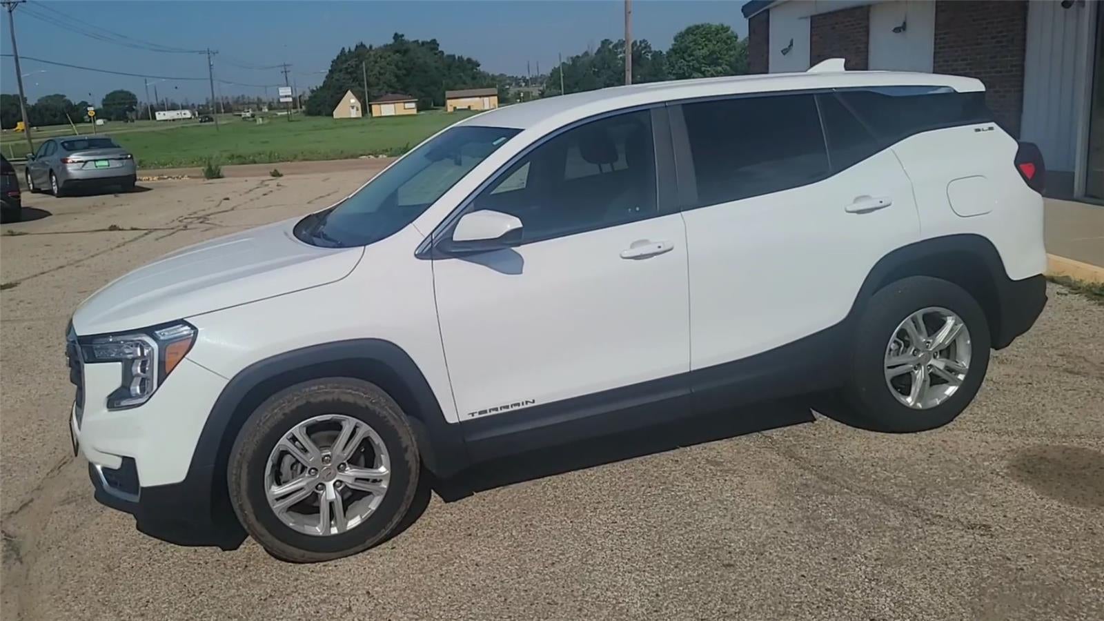 2024 GMC Terrain SLE